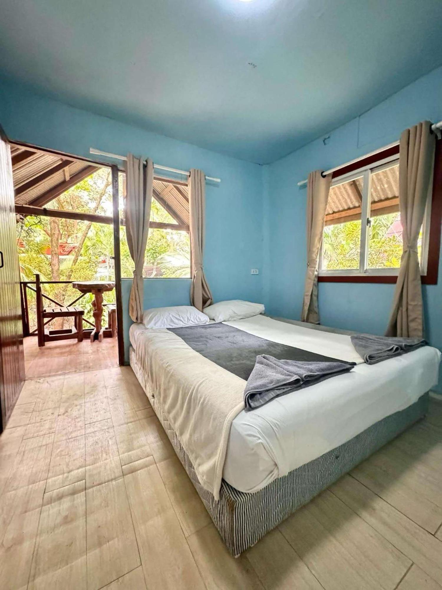 Khaosok Island Resort Khao Sok National Park Exterior photo