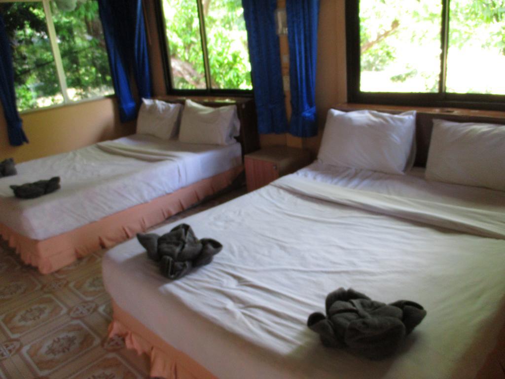 Khaosok Island Resort Khao Sok National Park Exterior photo