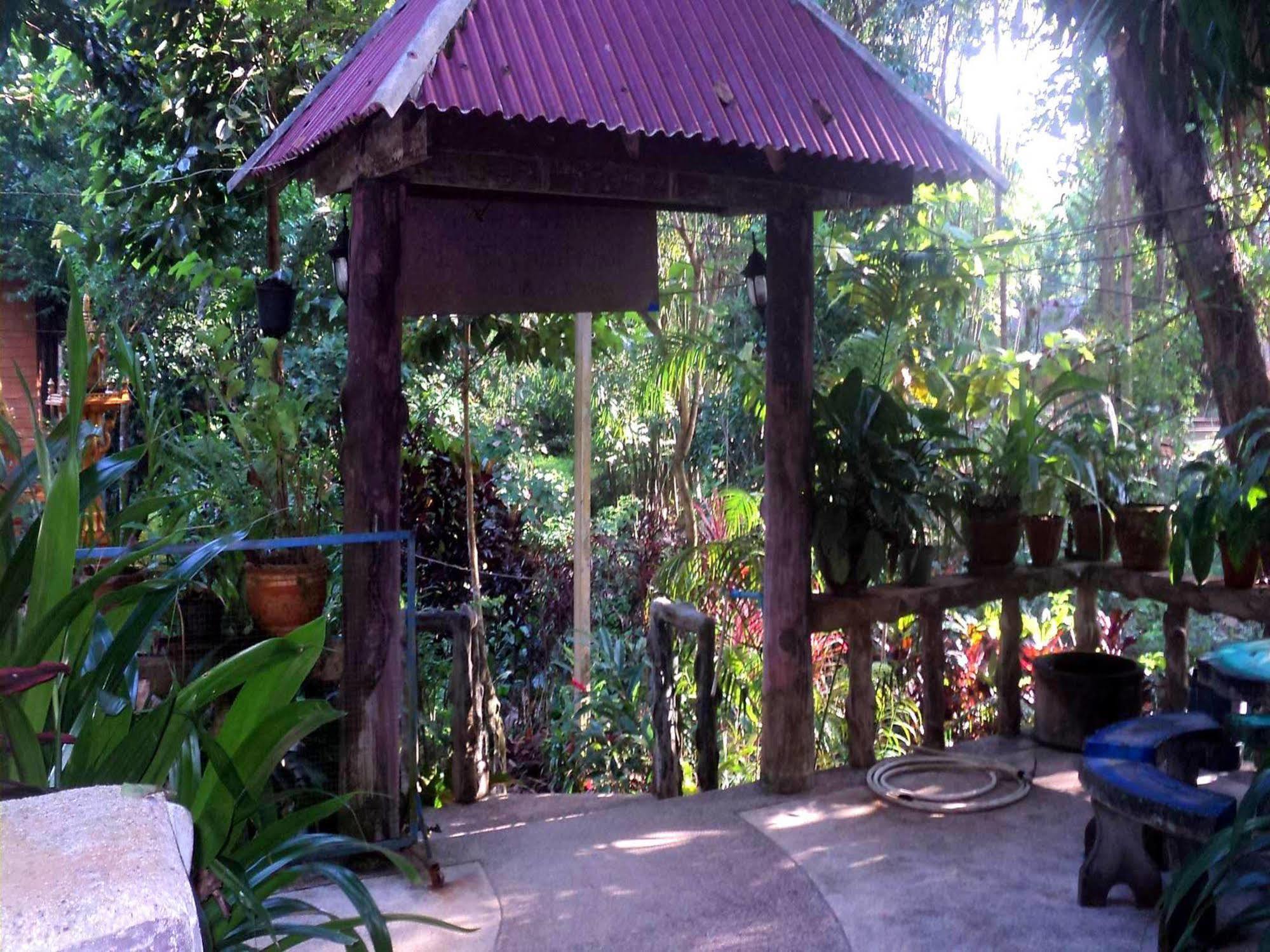 Khaosok Island Resort Khao Sok National Park Exterior photo